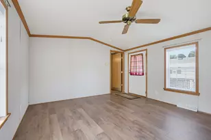 42 Columbia Dr, Newmarket, NH 03857 - Photo 5