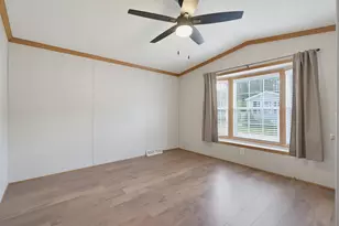 42 Columbia Dr, Newmarket, NH 03857 - Photo 11