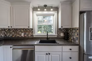 26 Saint Josephs Dr, Nashua, NH 03060 - Photo 7