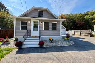 158 E Main St, Hampstead, NH 03826 - Photo 1