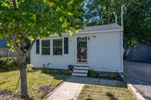 29 Shore Dr, Goffstown, NH 03045 - Photo 1