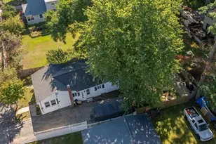 29 Shore Dr, Goffstown, NH 03045 - Photo 9