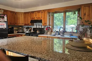 44 Hale St, Newport, NH 03773 - Photo 3