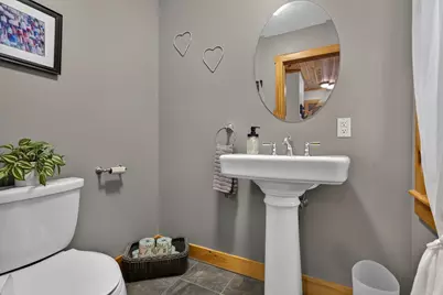 379 E Washington Road, Hillsboro, NH 03244 - Photo 9