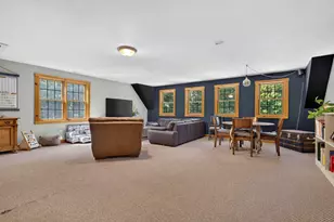379 E Washington Rd, Hillsboro, NH 03244 - Photo 43