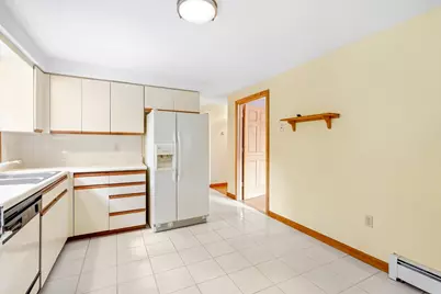42 Taschereau Boulevard, Nashua, NH 03062 - Photo 5