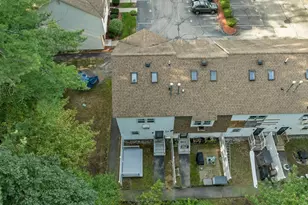32 Golfview Dr, Manchester, NH 03102 - Photo 5