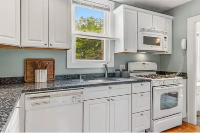 131 Jones Avenue, Portsmouth, NH 03801 - Photo 17