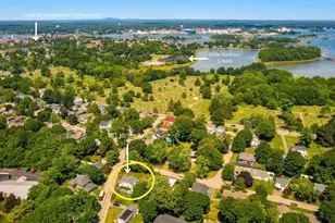 131 Jones Ave, Portsmouth, NH 03801 - Photo 3