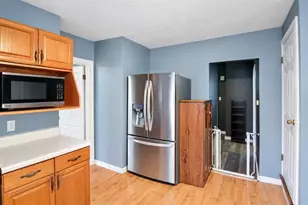 5 Merrimack St, Hudson, NH 03051 - Photo 11