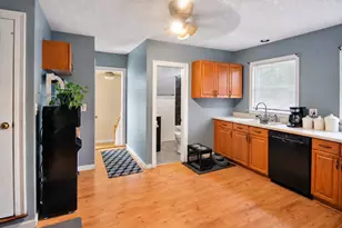 5 Merrimack St, Hudson, NH 03051 - Photo 5