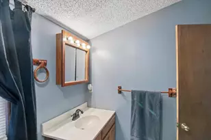5 Merrimack St, Hudson, NH 03051 - Photo 19