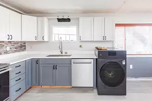 18 Whitten St, Hampton, NH 03842 - Photo 7