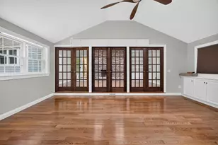 27 W Adelaide Ave, Nashua, NH 03064 - Photo 19