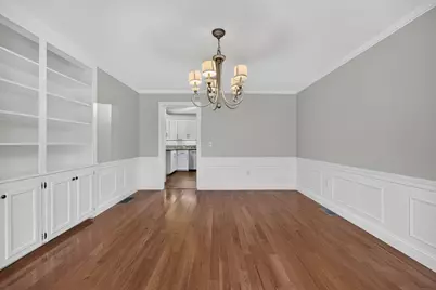 27 W Adelaide Avenue, Nashua, NH 03064 - Photo 15