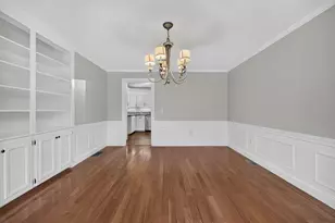 27 W Adelaide Ave, Nashua, NH 03064 - Photo 15