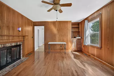 27 W Adelaide Avenue, Nashua, NH 03064 - Photo 21