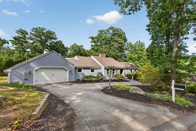 27 W Adelaide Avenue, Nashua, NH 03064 - Photo 3