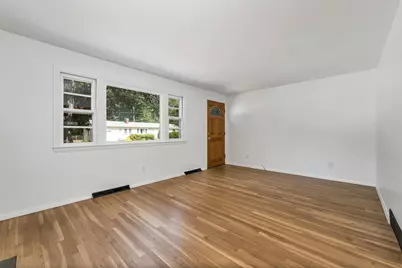 19 Suzanne Drive, Portsmouth, NH 03801 - Photo 13