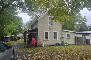 44 Baldwin Ct, Charlestown, NH 03603 - Photo 1