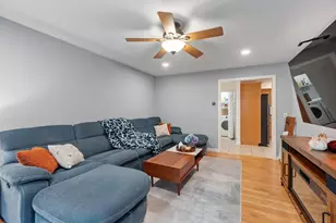 24 Wilson Rd, Londonderry, NH 03053 - Photo 11