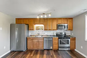 316 Elmwood Dr, Hudson, NH 03051 - Photo 11