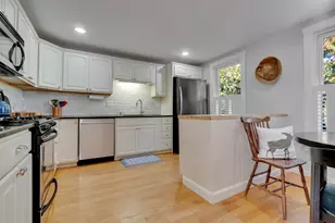 35 Woodbury Ave, Portsmouth, NH 03801 - Photo 11