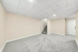 102 Elmwood Dr, Hudson, NH 03051 - Photo 25