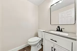 102 Elmwood Dr, Hudson, NH 03051 - Photo 31