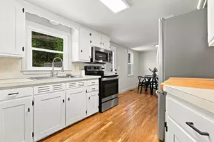 271 High Range Rd, Londonderry, NH 03053 - Photo 11