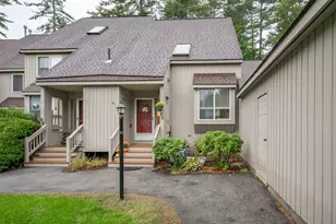 22 Suffolk Ct, Bedford, NH 03110 - Photo 1