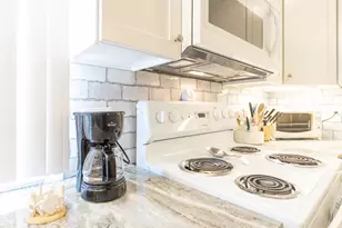 68 Kings Hwy, Hampton, NH 03842 - Photo 5