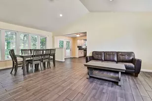 16 Blueberry Ln, Nashua, NH 03062 - Photo 11