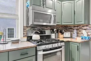 441 Bartlett St, Manchester, NH 03102 - Photo 13