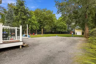 441 Bartlett St, Manchester, NH 03102 - Photo 29