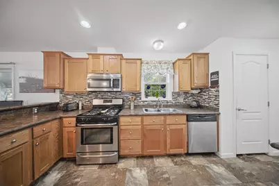 2 Hawthorne Lane, Nashua, NH 03062 - Photo 7