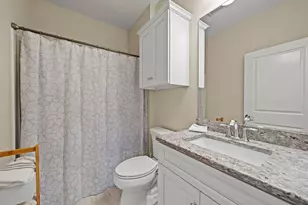 8 Falling Leaf Dr, Londonderry, NH 03053 - Photo 33