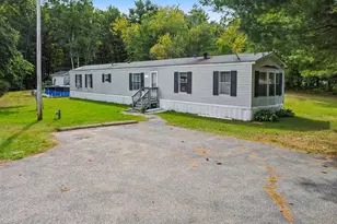 209 Hampstead Rd, Derry, NH 03038 - Photo 1