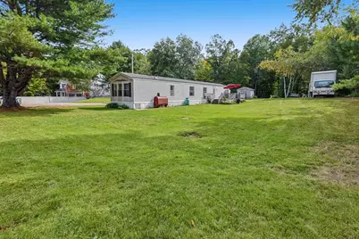 209 Hampstead Road, Derry, NH 03038 - Photo 7