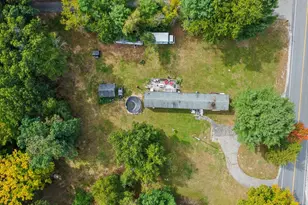 209 Hampstead Rd, Derry, NH 03038 - Photo 27