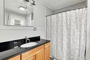 6 Howard St, Derry, NH 03038 - Photo 11