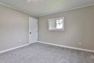 239 Brennan St, Manchester, NH 03109 - Photo 25