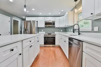 239 Brennan Street, Manchester, NH 03109 - Photo 17