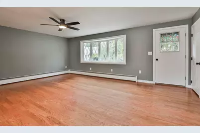 239 Brennan Street, Manchester, NH 03109 - Photo 9