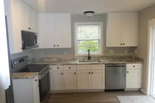 152 Oakdale Ave, Manchester, NH 03103 - Photo 7