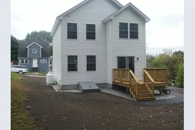 152 Oakdale Avenue, Manchester, NH 03103 - Photo 5