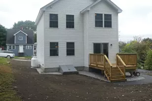 152 Oakdale Ave, Manchester, NH 03103 - Photo 5