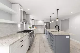 23 Brook Dr, Hudson, NH 03051 - Photo 5