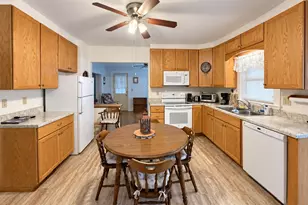 653 Sullivan St, Berlin, NH 03570 - Photo 5
