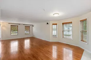 68 Overlook Cir, Hudson, NH 03051 - Photo 11